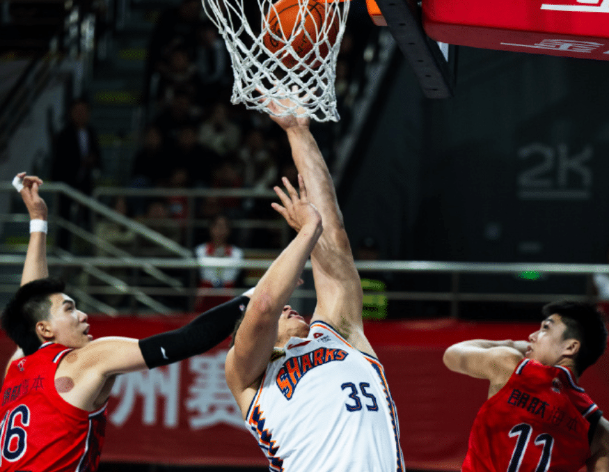 广州队发布备战花絮；关键时刻豪取连胜；NBA总决赛任务艰巨；轮换策略成焦点